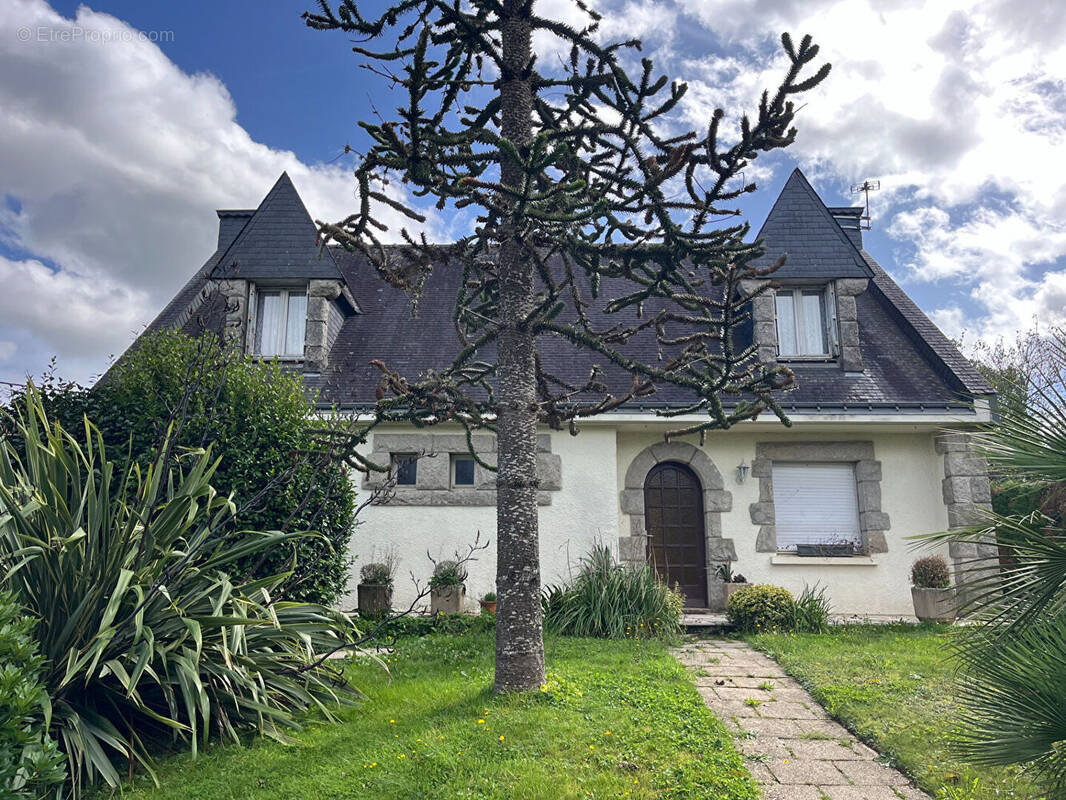 Maison à PLUMELIN