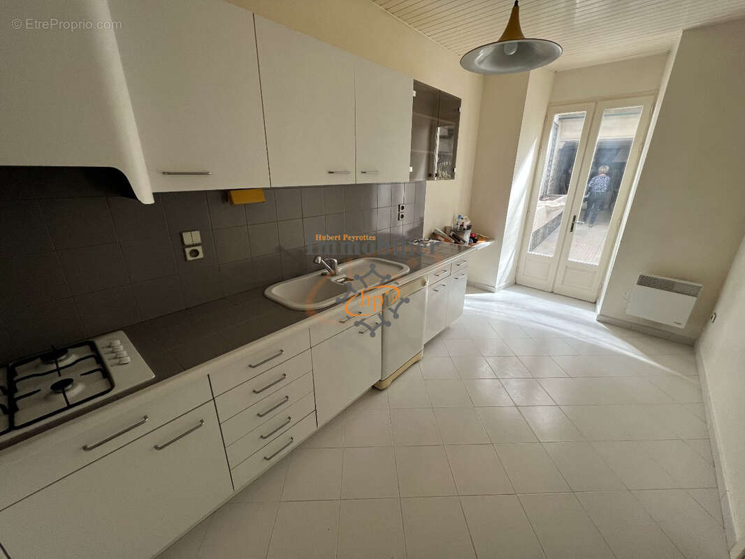 Appartement à SAINT-AFFRIQUE