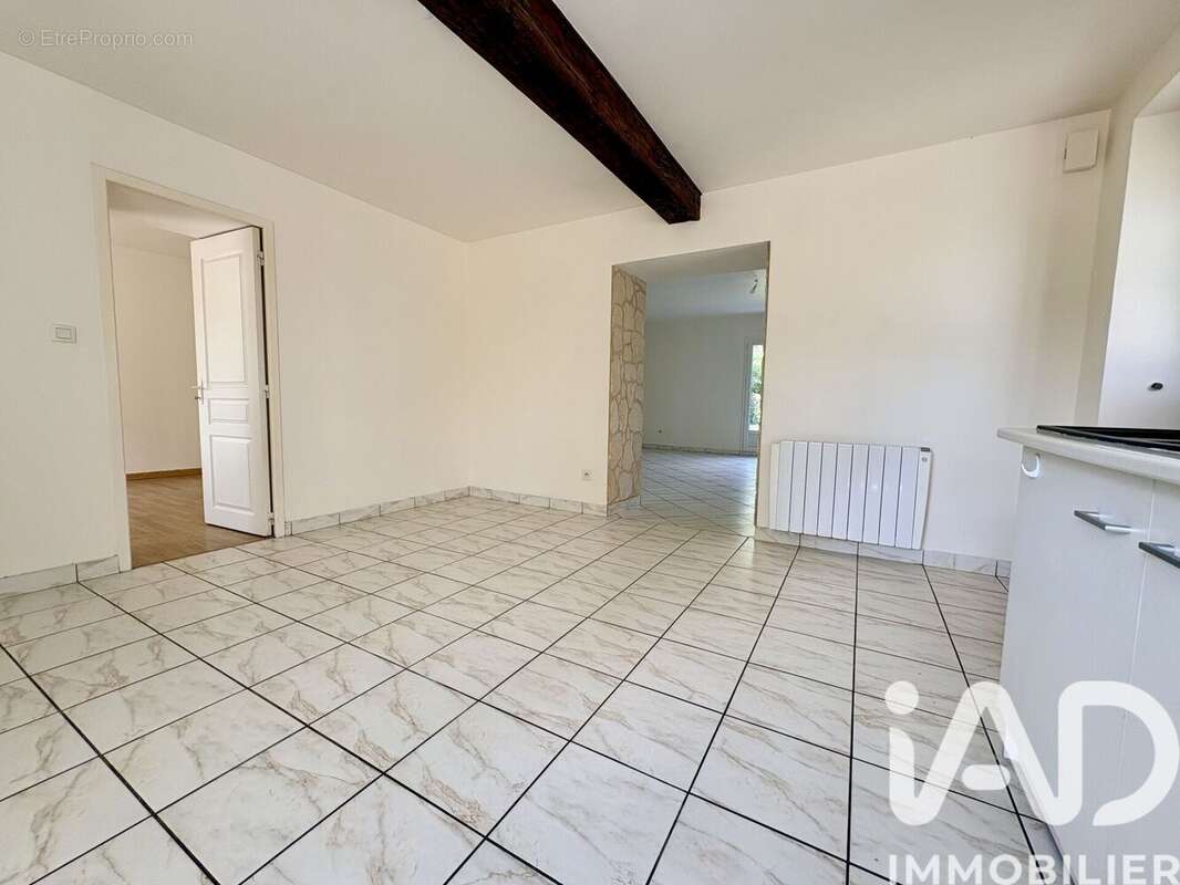 Maison 123 m² à Feusines  - photo 7