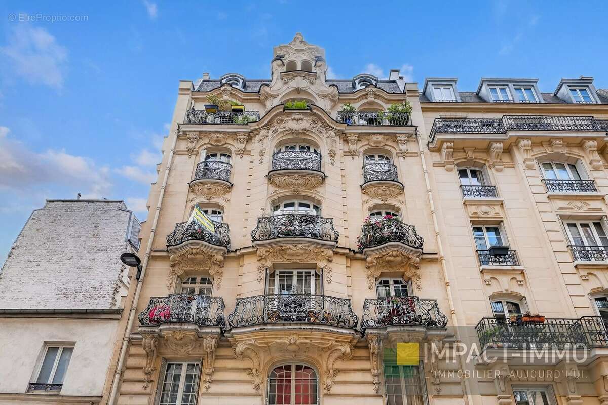 Appartement à PARIS-18E