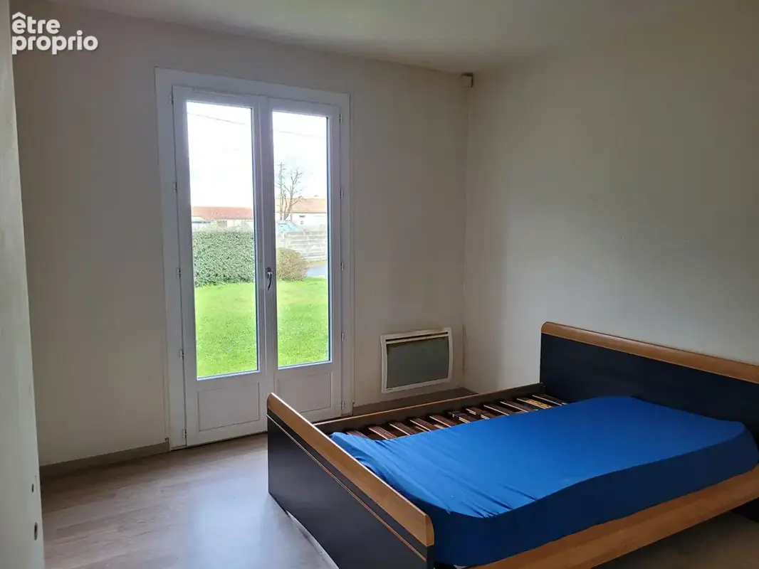 TONNAY CHARENTE Maison de plain pied de 90 m² de type 4 avec garage de 22 - parcelle de 631 m² - photo 14