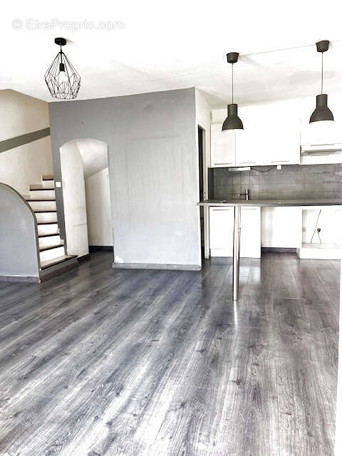 Maison à LA LONDE-LES-MAURES