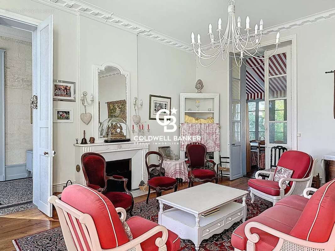 Maison à TONNAY-CHARENTE