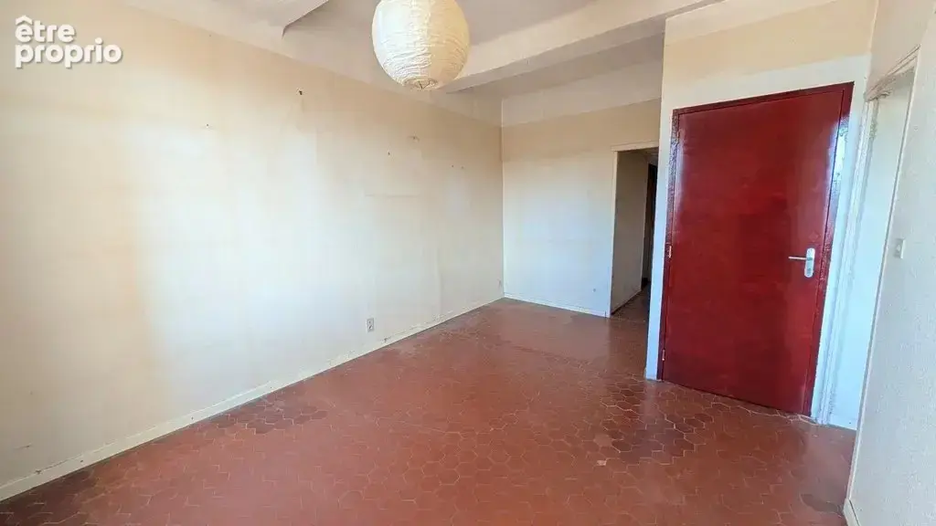 CARCES Appartement T3 à rafraichir avec cave - photo 4