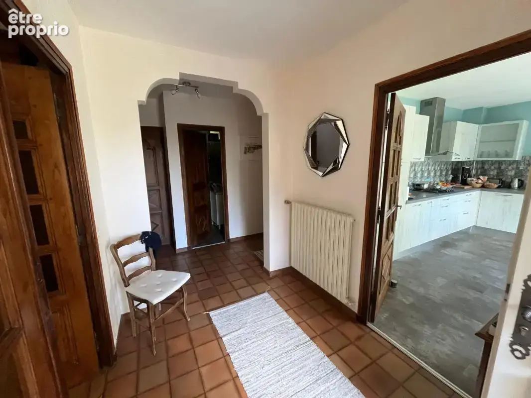 Maison 5 chambres avec un parc boisé - photo 4