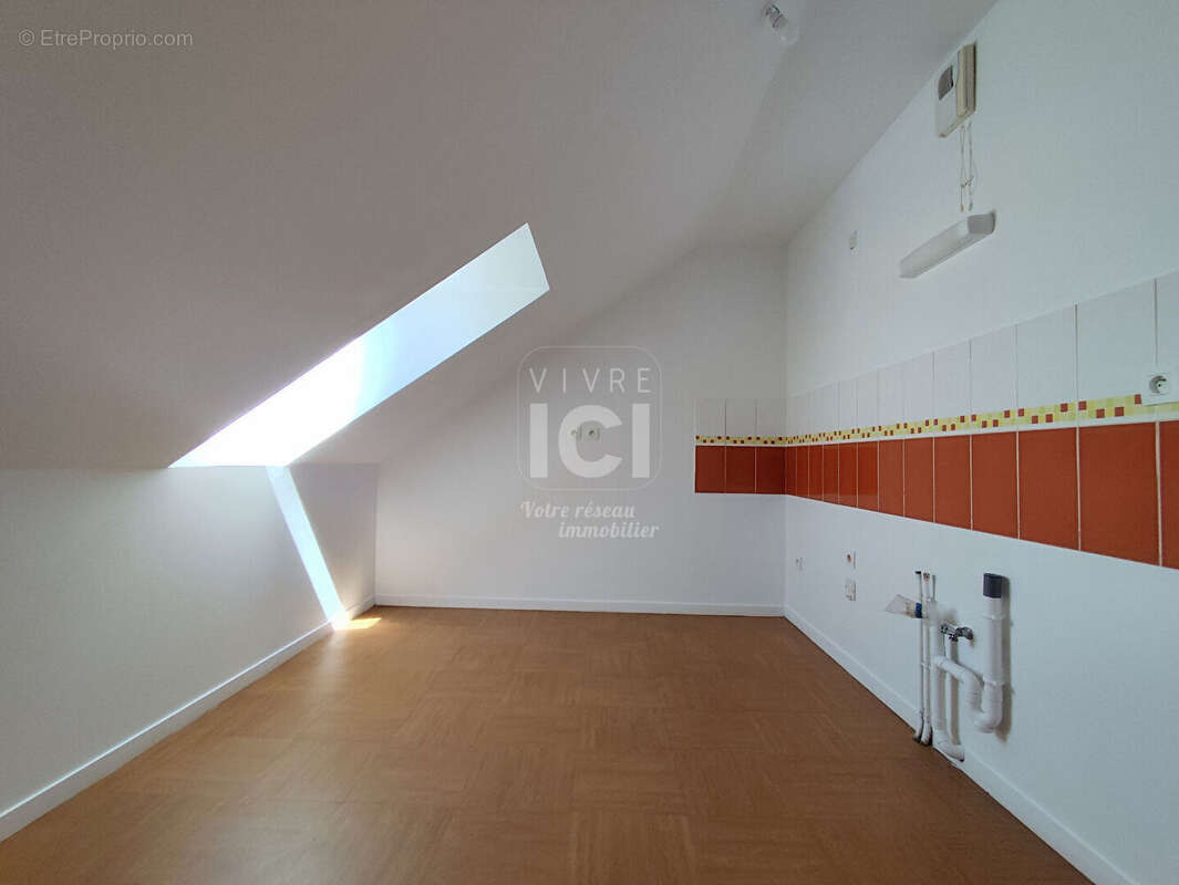 Appartement Les Sorinières  2 pièce(s) 46 m2 - photo 2