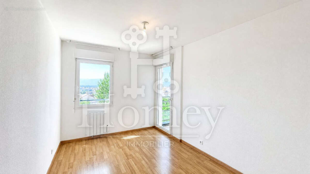 VÉTRAZ-MONTHOUX - Duplex d'Exception 122m2 - 60m2 d'Extérieurs (Terrasse & Jardin) - Colline de Vétraz - EXCLU - photo 16