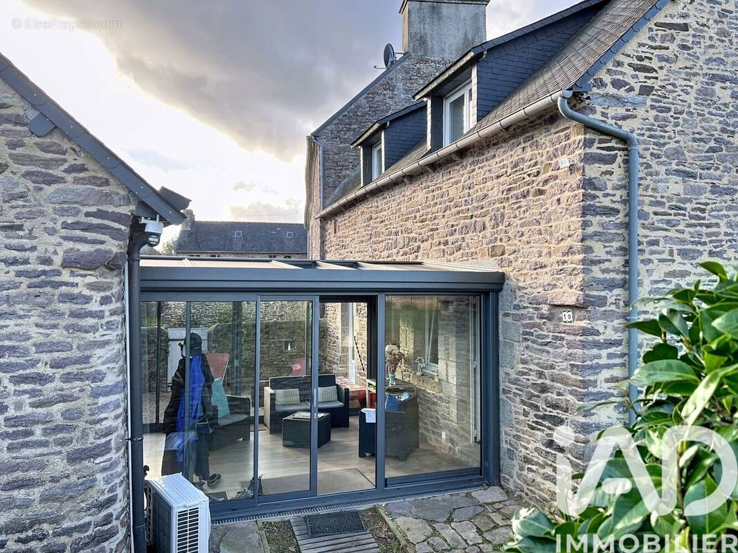 Photo 1 - Maison à PLOUEZEC