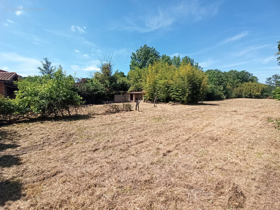 Terrain à AUSSILLON