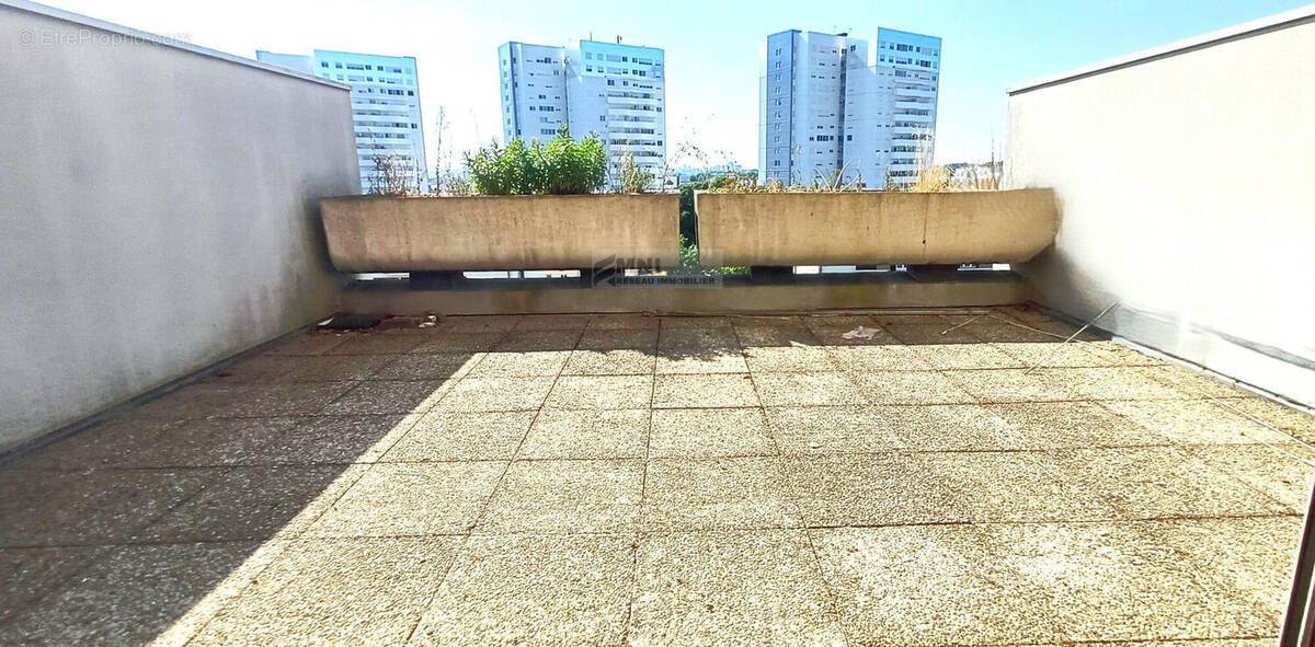 Appartement à MAISONS-ALFORT