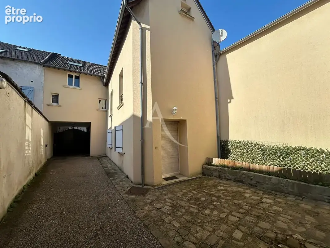 Appartement à LINAS