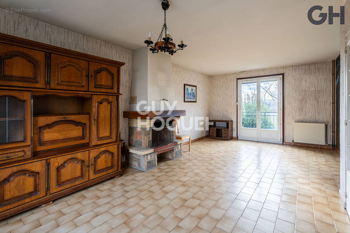 Maison à SOISY-SUR-SEINE