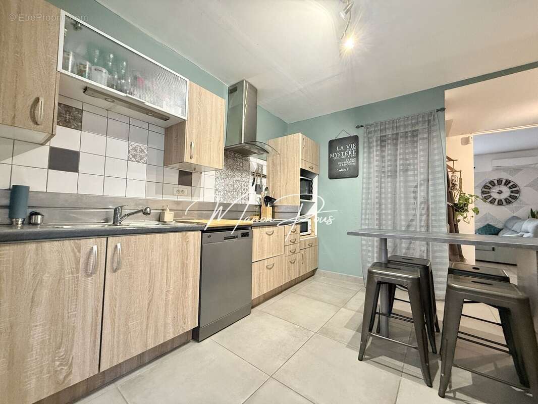 Maison à SAINT-ESTEVE