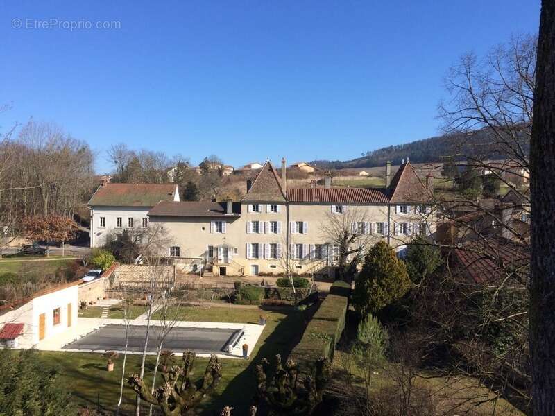 Maison à LA ROCHE-VINEUSE