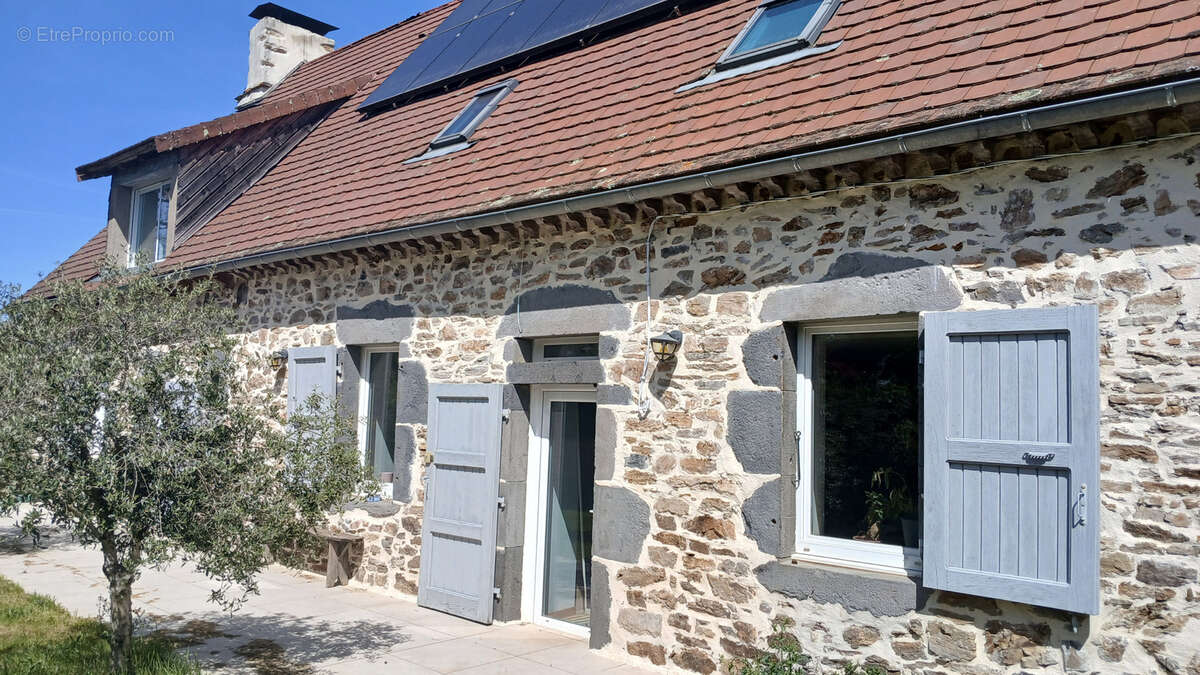 Maison à CHALVIGNAC