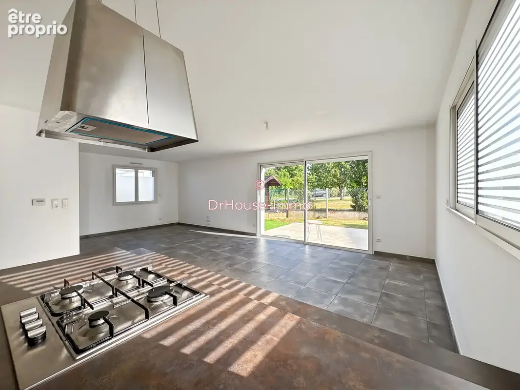 Maison 5 pièces 112 m² à vendre à La Suze-Sur-Sarthe (72210) - photo 7
