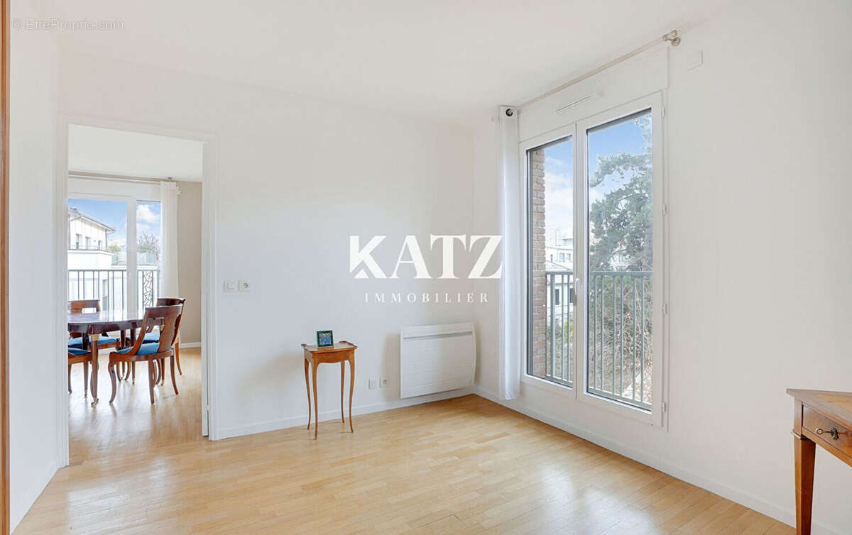 Appartement à GARCHES