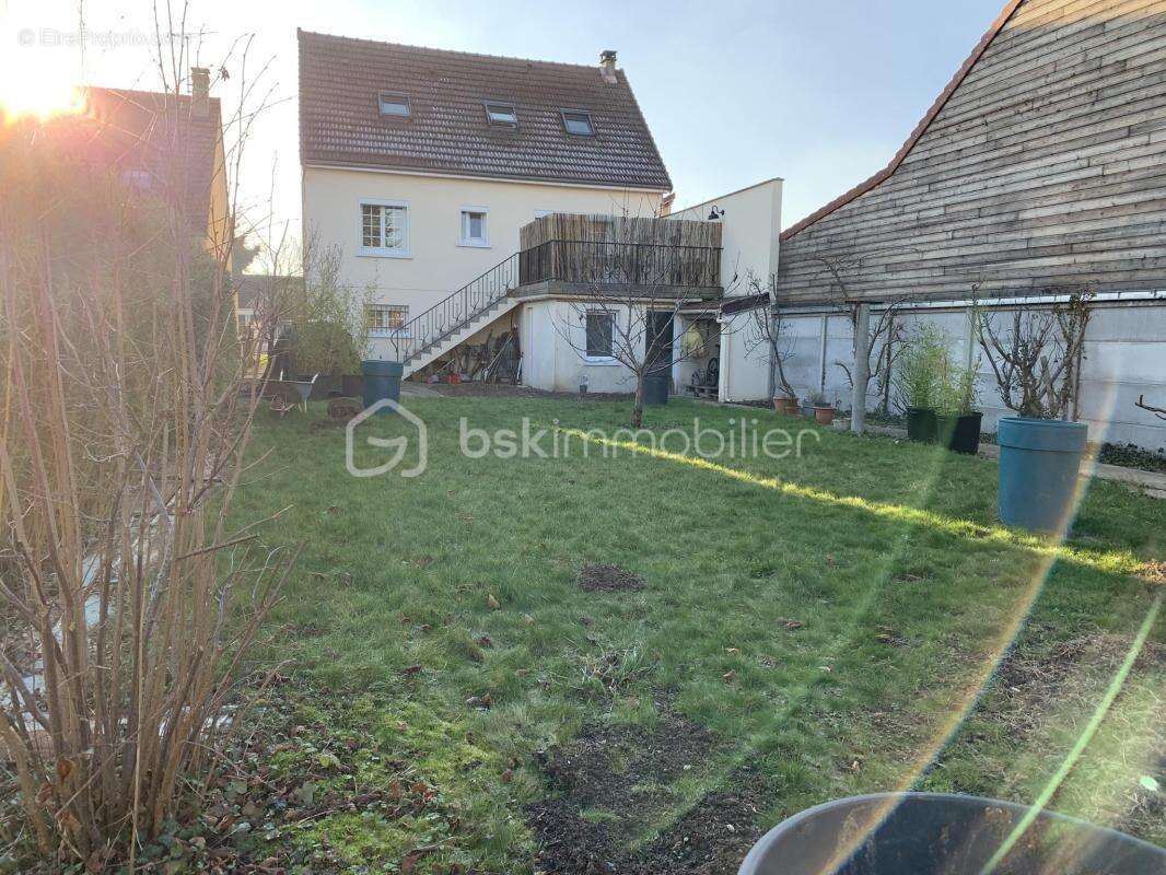 Maison à LE PLESSIS-PATE