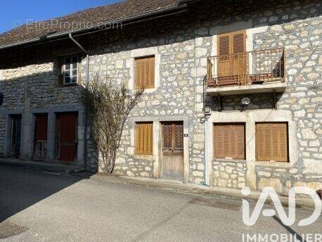 Photo 1 - Maison à SAINT-MARTIN-DE-BAVEL