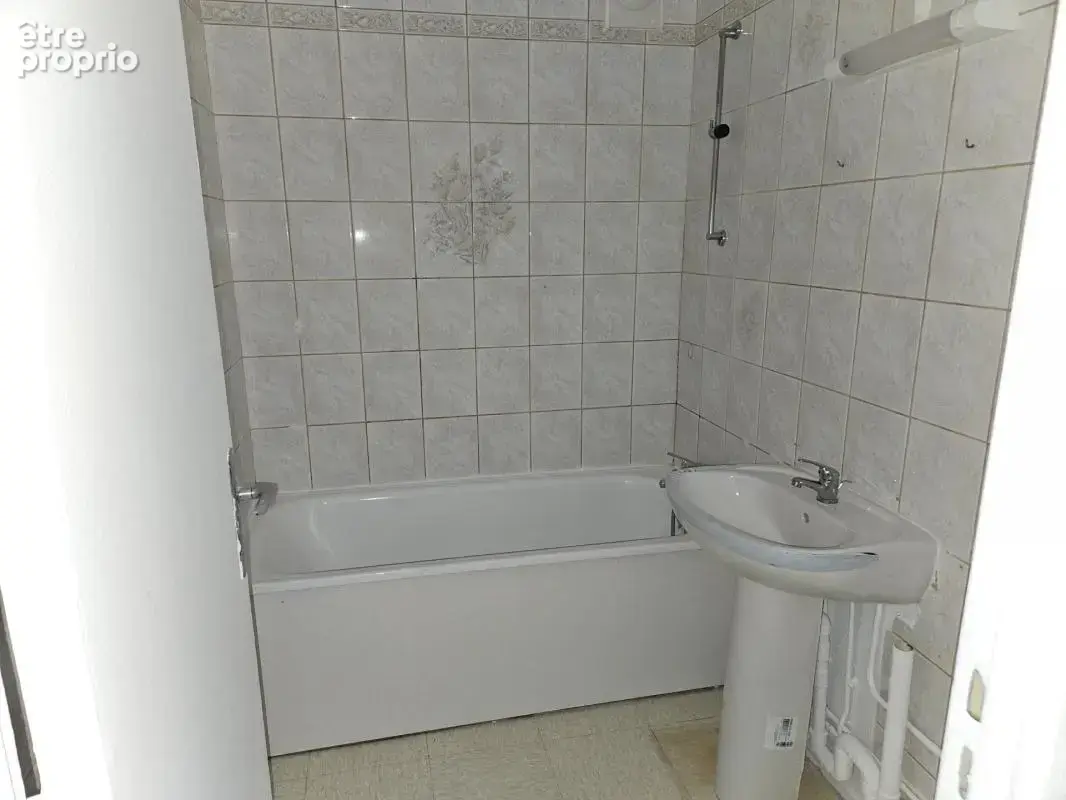 Achat Appartement 3  pièces 70 m² Combs-la-Ville - photo 6