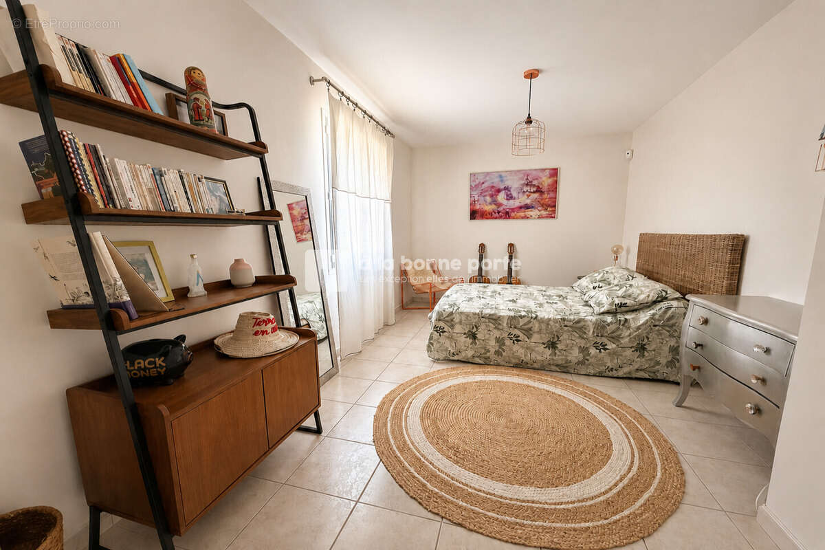 Maison 109 m² à Aubagne  - photo 9