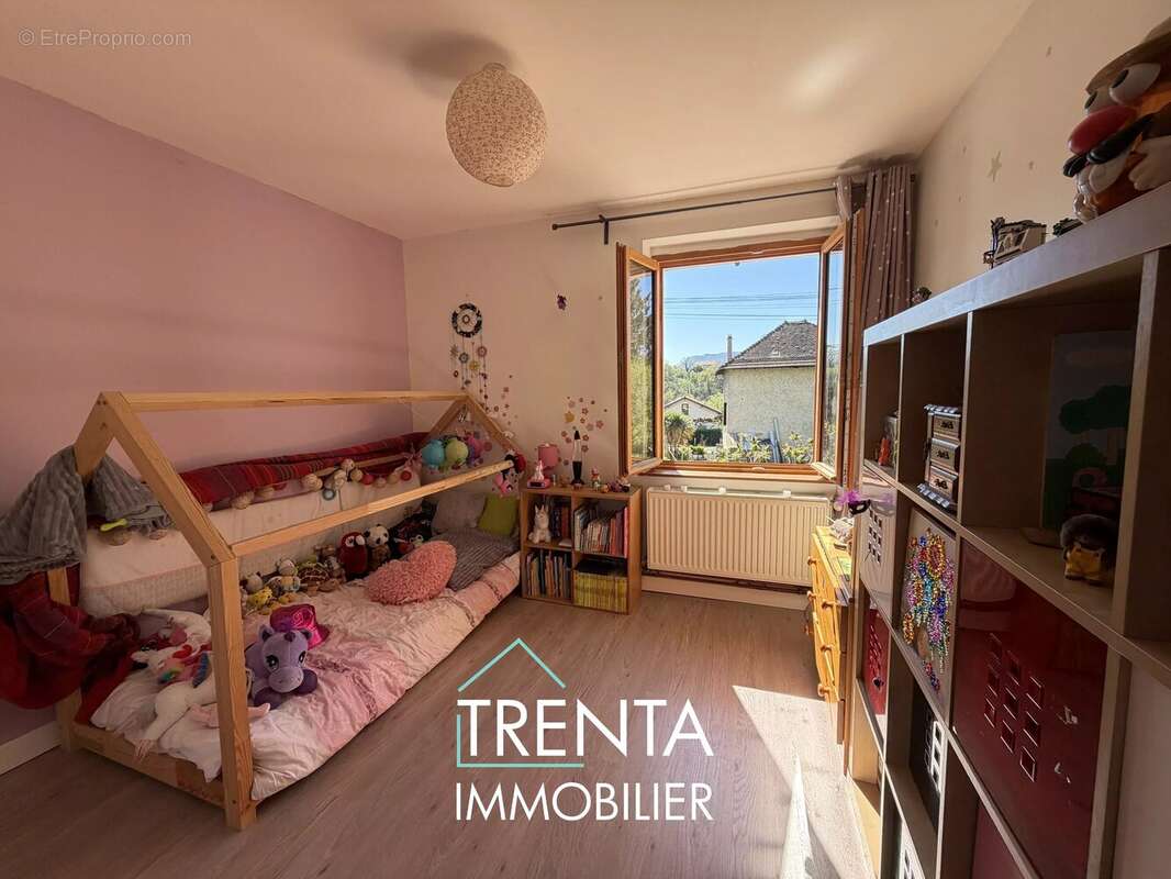 Maison à SAINT-JEAN-DE-MOIRANS