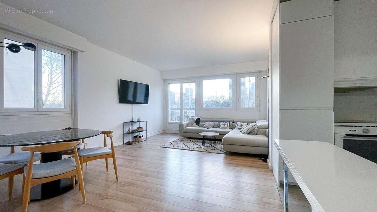 Photo 2 - Appartement à NEUILLY-SUR-SEINE