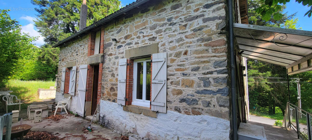 Maison à BEYNAT