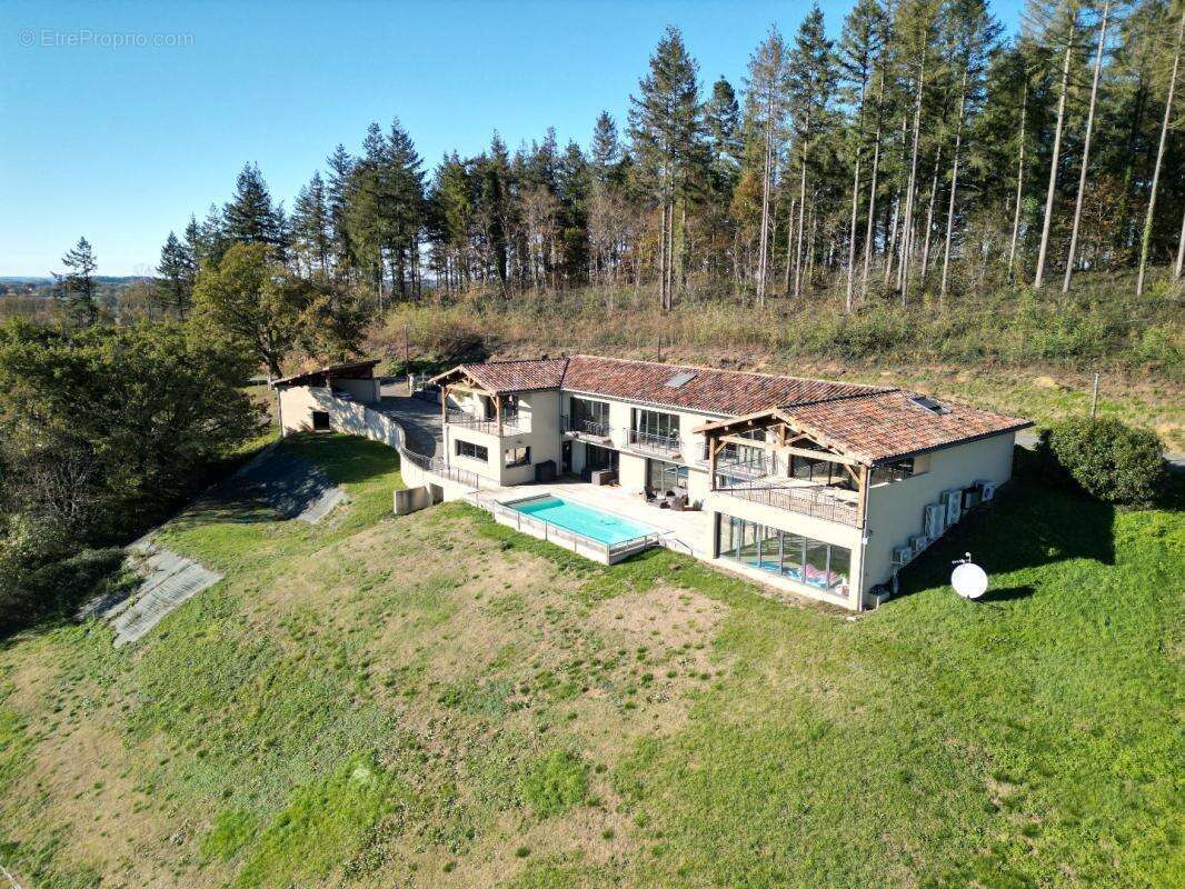 Maison à MIELAN