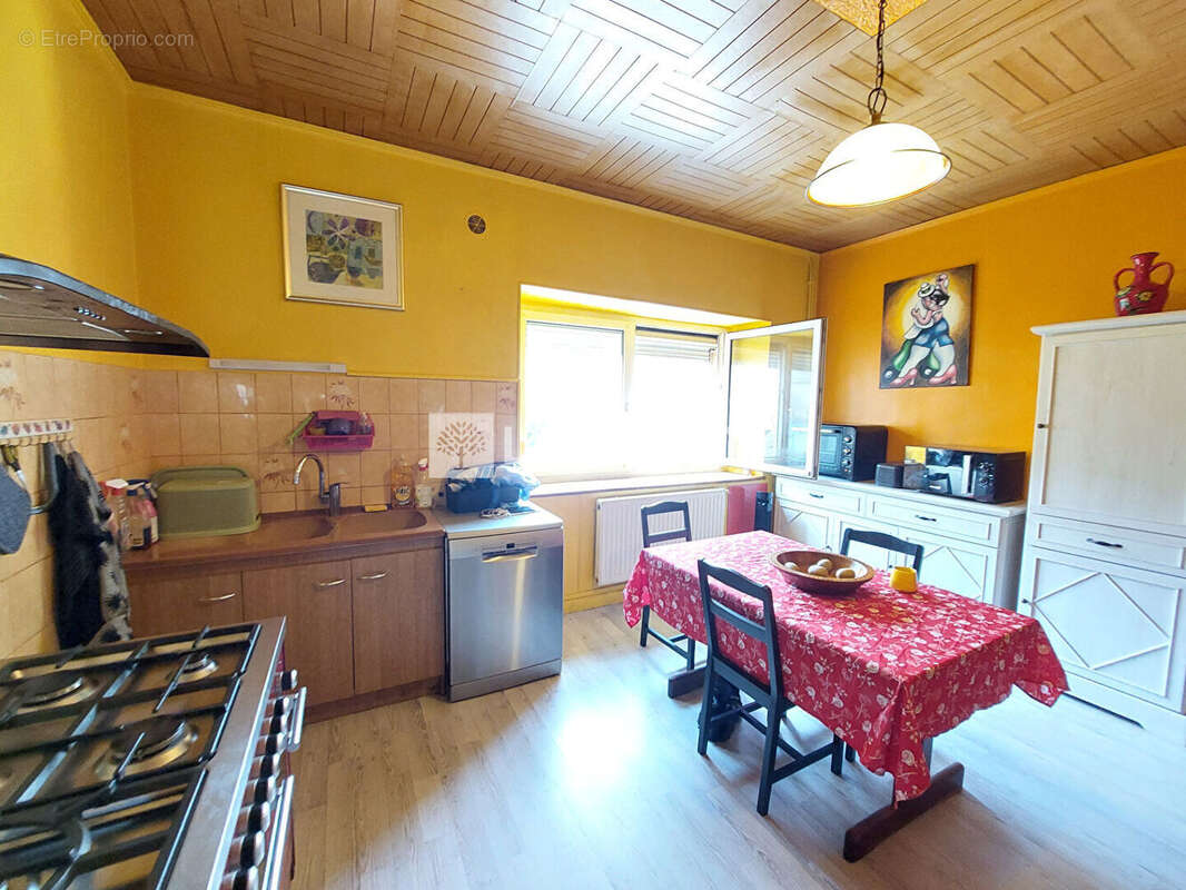 Maison à AUDUN-LE-TICHE