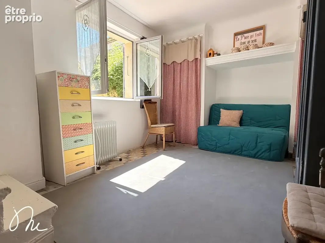 Très belle maison de village T5 avec grand garage et 80 m2 de terrasse - photo 8