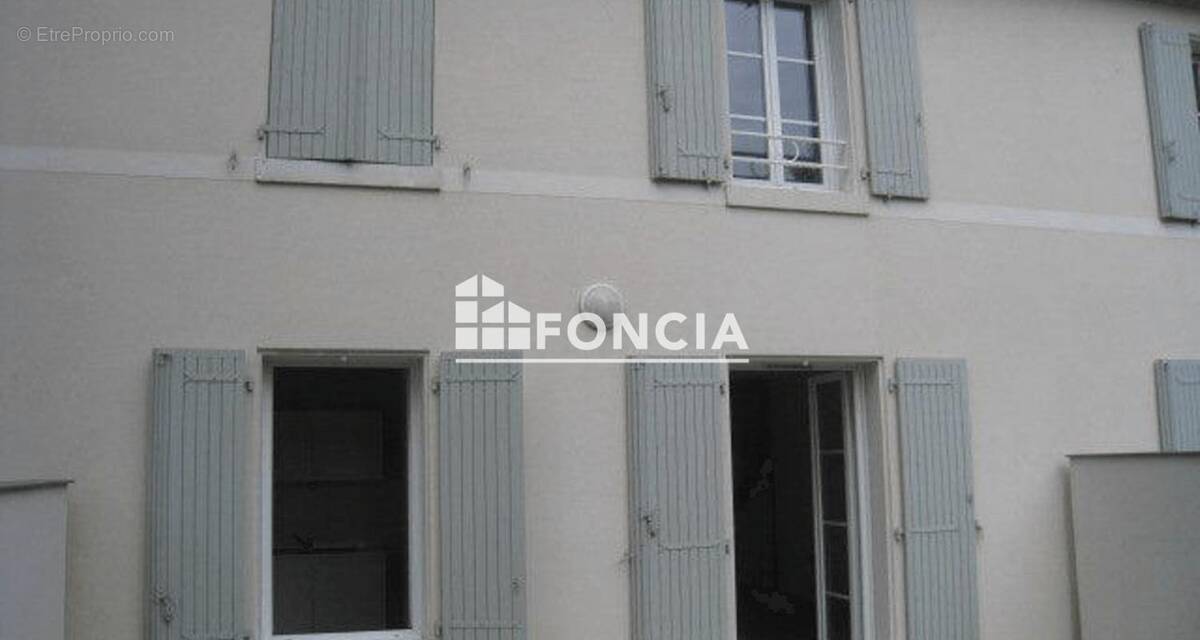 Appartement à SAINTES