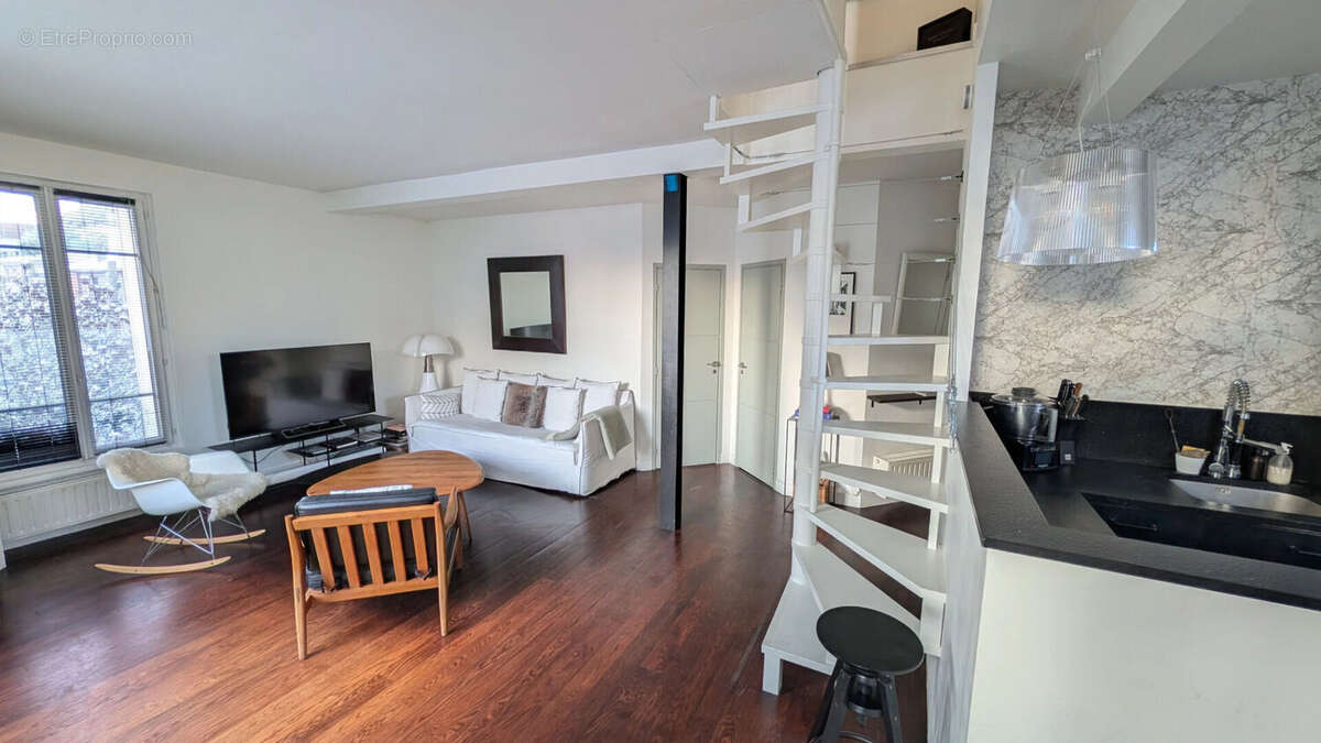 Appartement à SURESNES