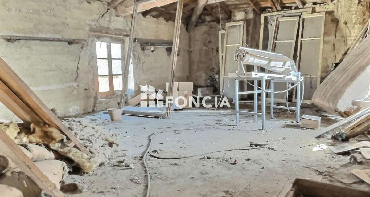 Maison à VILLE-SOUS-ANJOU