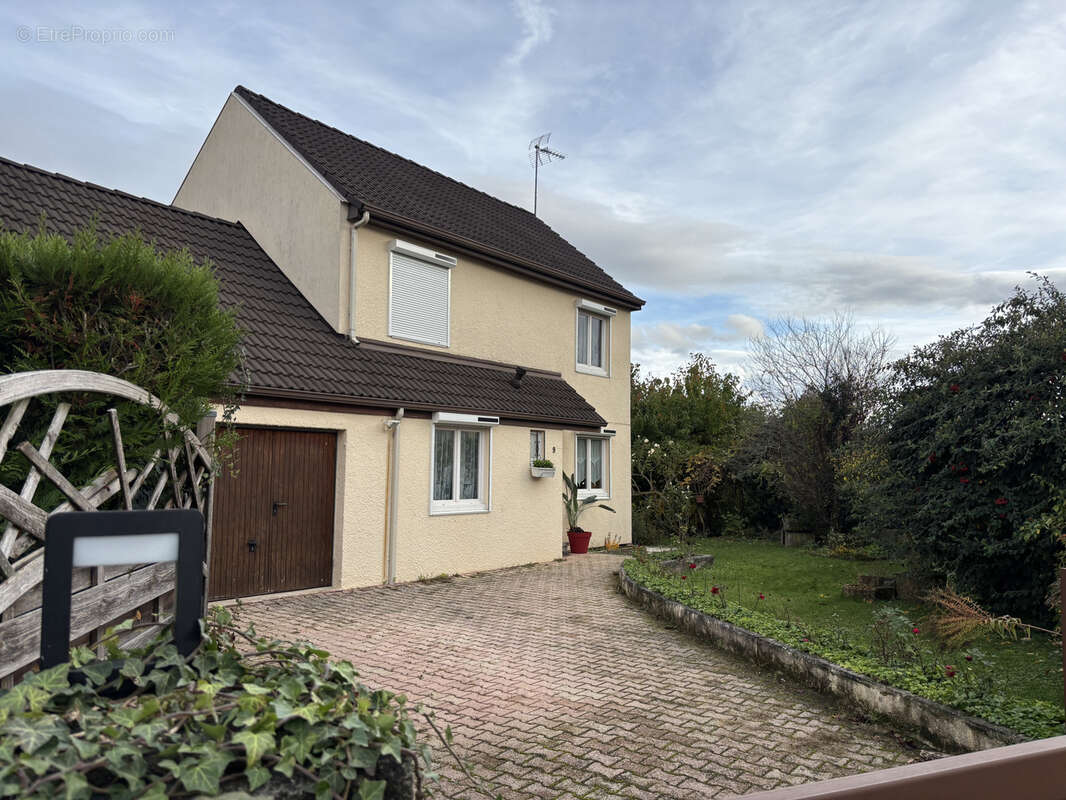 Maison à SAINT-APOLLINAIRE