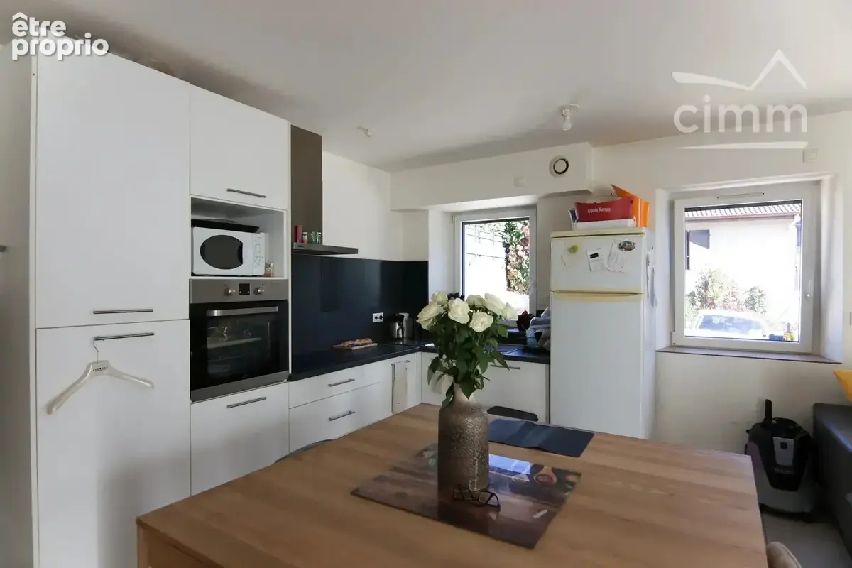 Appartement T3, garage, cave et parking - photo 8