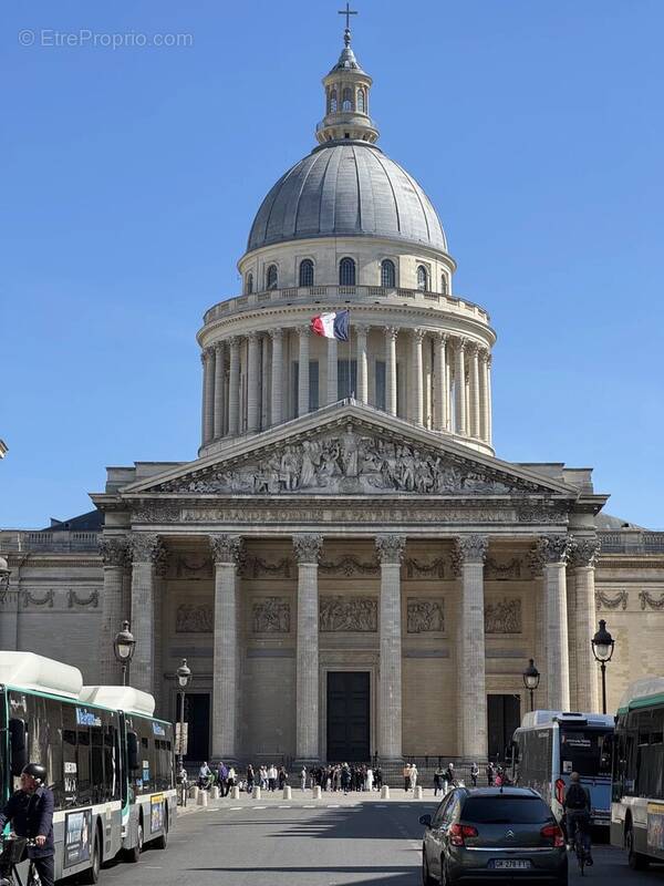 Appartement à PARIS-5E