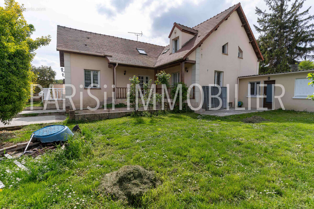 Maison à MONTIGNY-LES-CORMEILLES