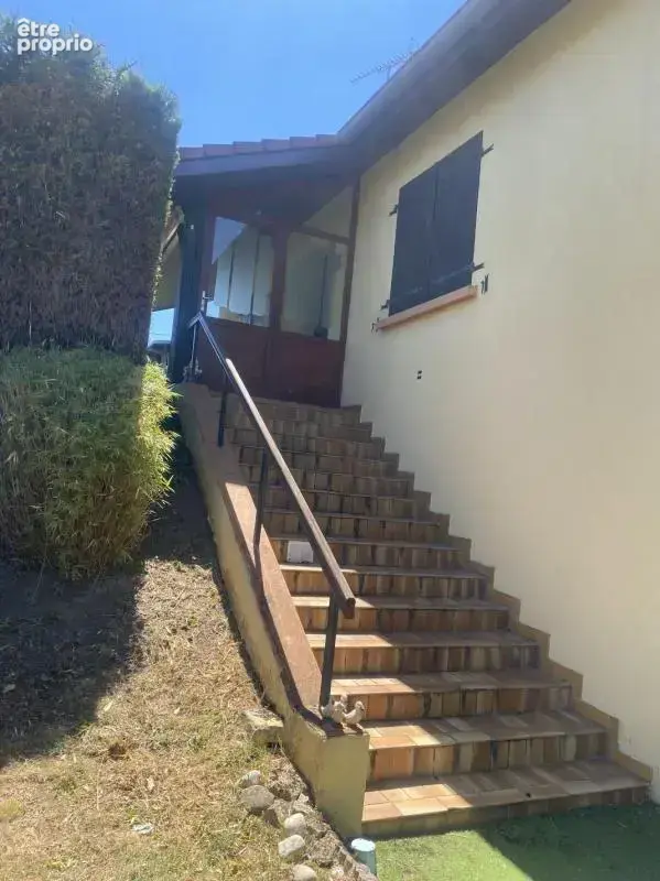 Maison 114 m² à Villefranche-Sur-Saone  - photo 2