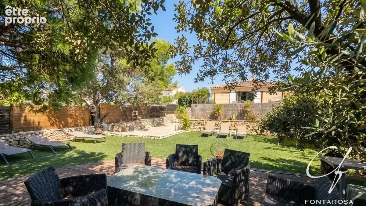 Roquebrune-sur-Argens, villa de plain-pied 5 pièces - photo 14