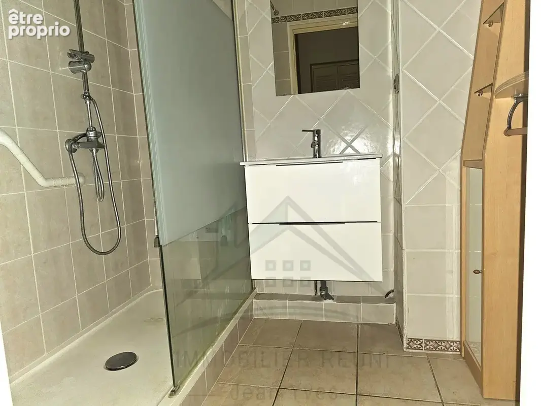 Du calme, de l’espace, 2 chambres et une terrasse… une visite s’impose ! - photo 8