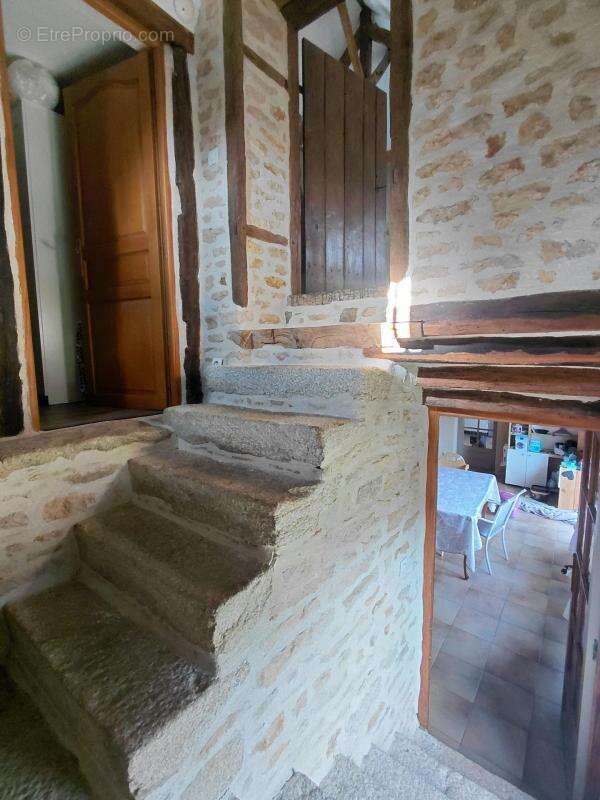 Maison à ARCONNAY
