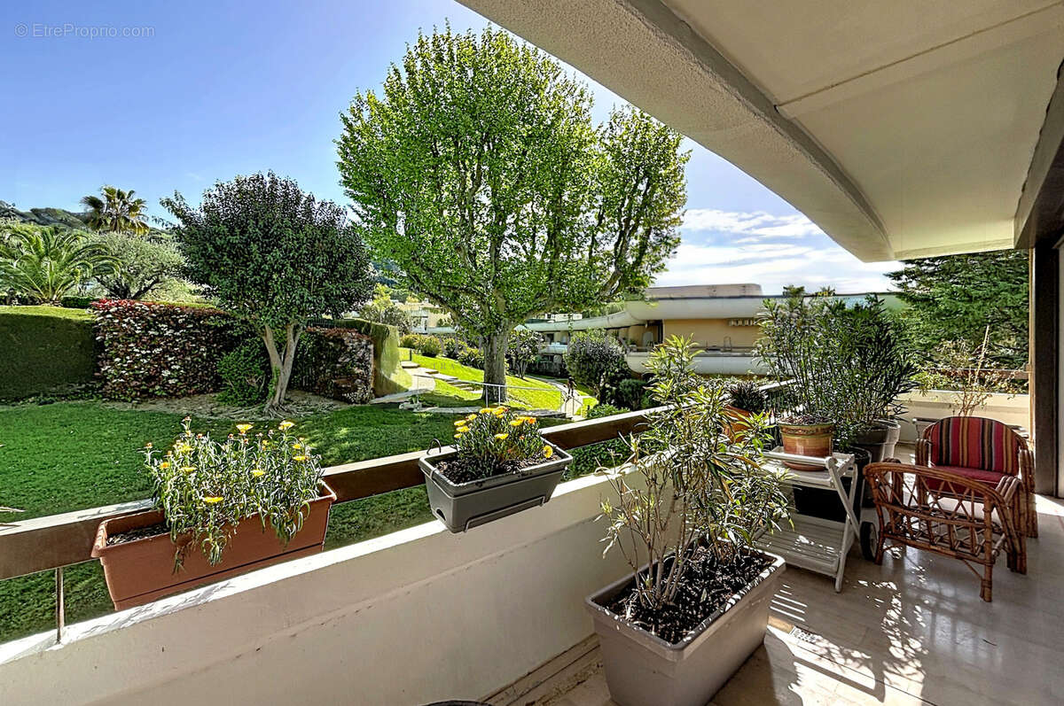 Appartement à LE CANNET