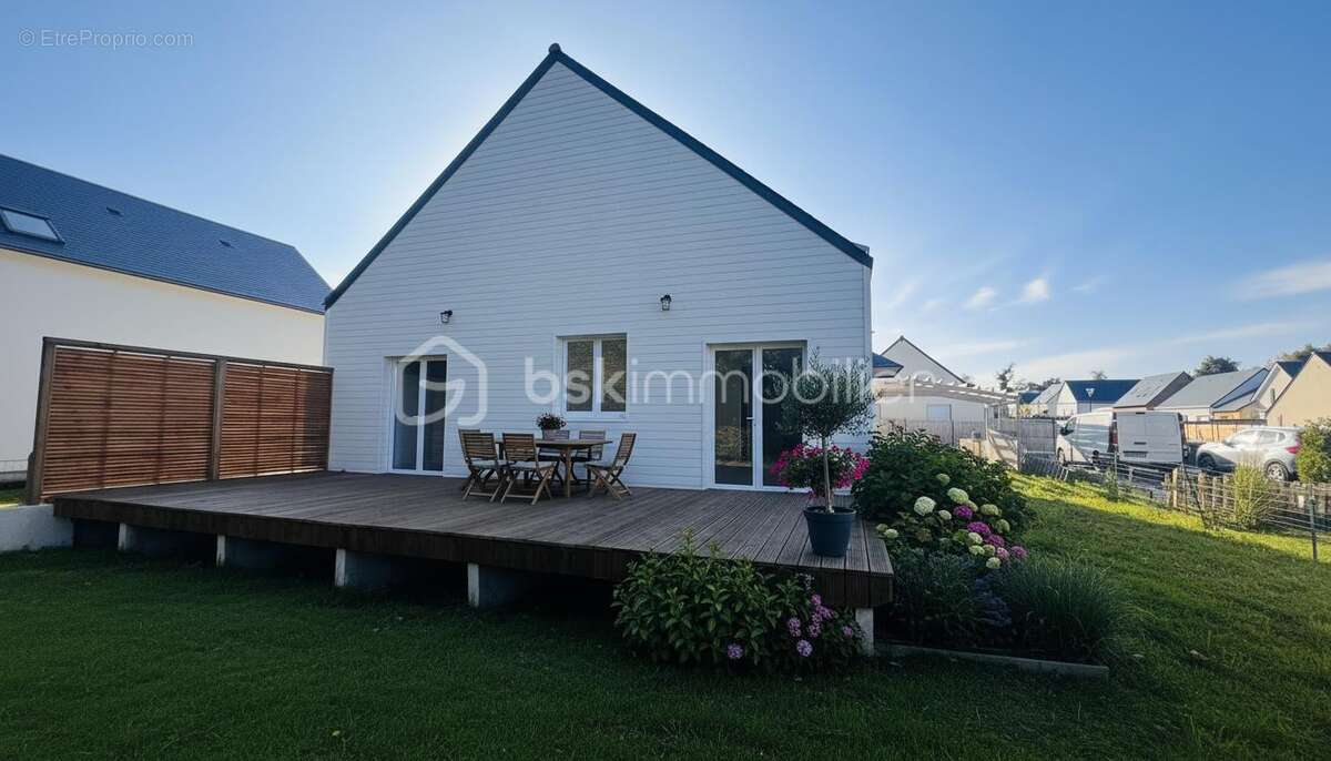 Plain-pied bois 100 m² – 3 chambres – Terrasse & jardin – Proche Rance - photo 8
