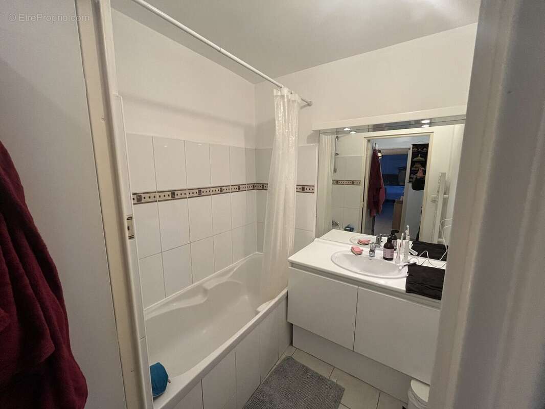 Appartement à MARSEILLE-3E