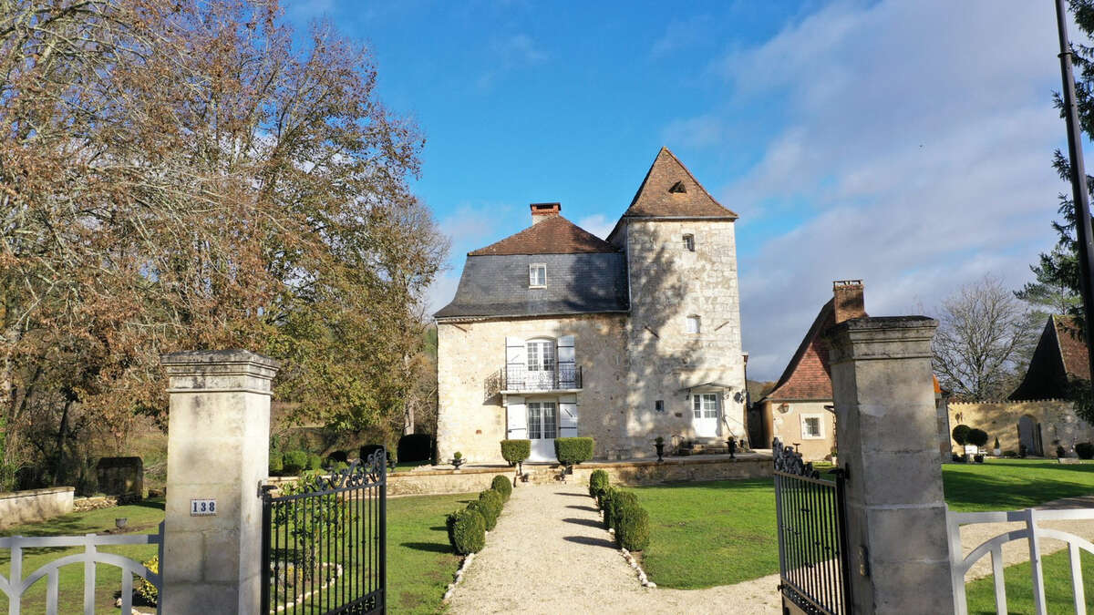 Maison à SAINT-CREPIN-D'AUBEROCHE