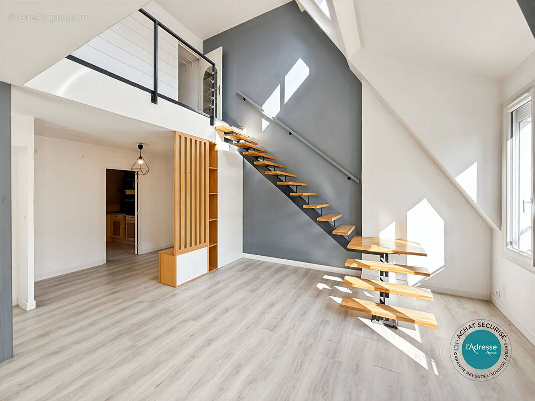 Appartement à NOISY-SUR-ECOLE