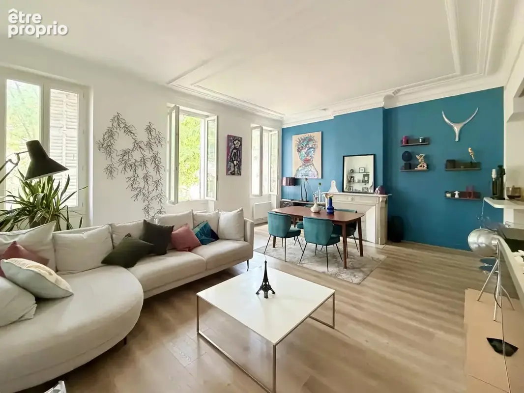 Appartement à MARSEILLE-1E