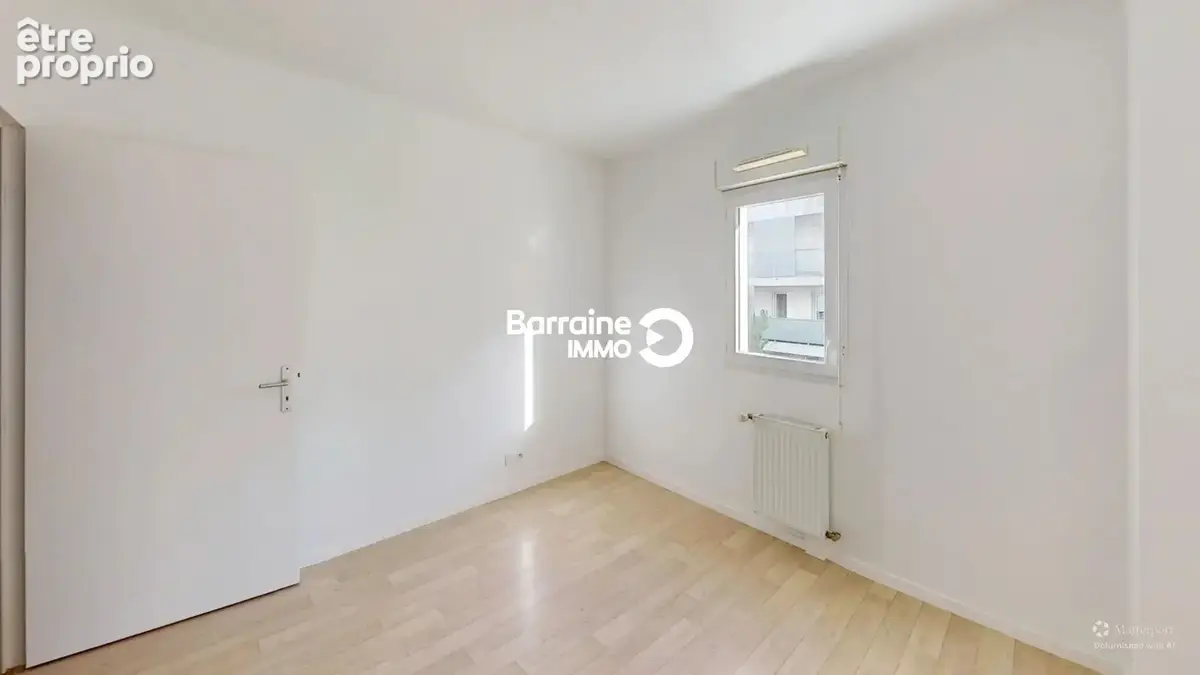 A vendre - lorient  centre ville - appartement recent de type 3 de 55m² avec balcon et garage - photo 15