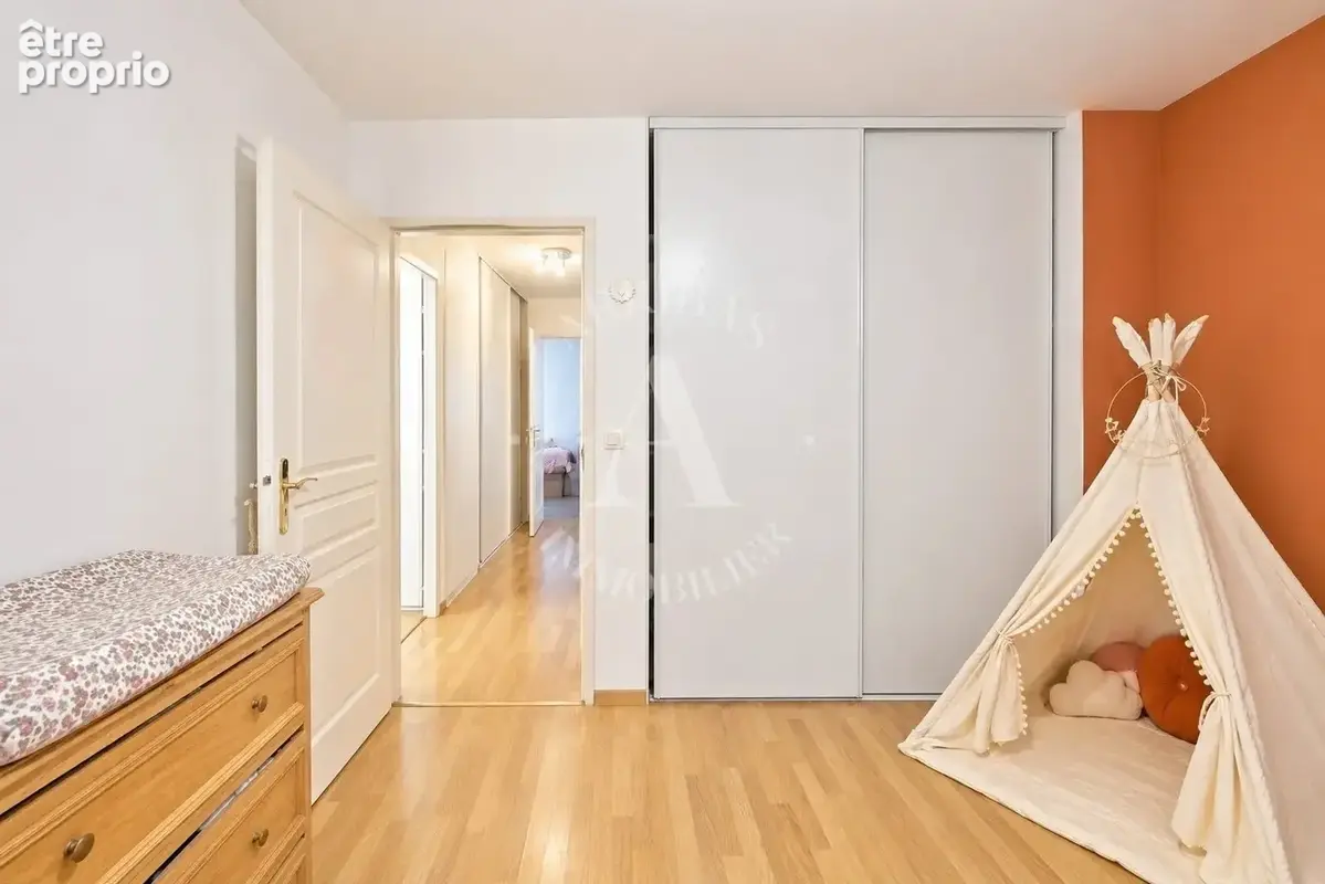Appartement 3 pièces 104 m² à vendre à Divonne-Les-Bains (01220) - photo 9